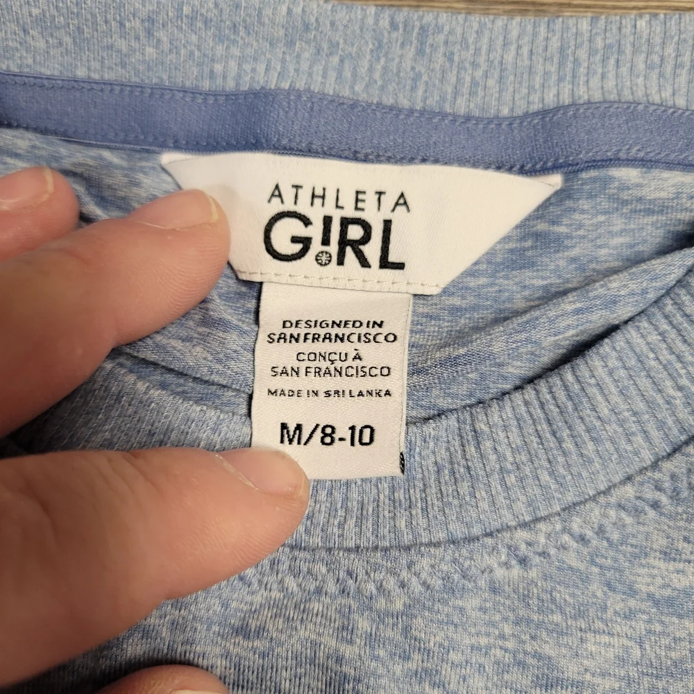 Athleta Girl Blue Long Sleeve Tshirt Thumbholes Youth Size Medium 8-10‎